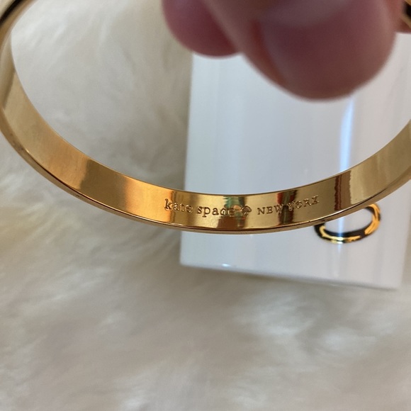 Kate spade wedding bundle! Bangle and Ms to Mrs insulated thermal travel mug - Picture 3 of 10